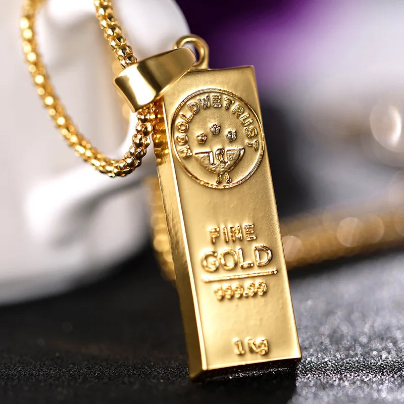 Collana con lingotto d’oro
