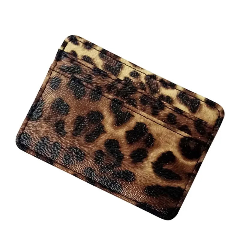 Nuovo portafoglio sottile in pelle con motivo leopardo per donne Portamonete con cerniera piccola