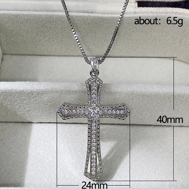 Collana a croce per le donne di lusso
