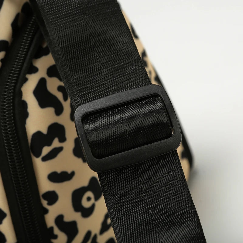 Classica borsa da viaggio di grande capacità con stampa leopardata con tasche multiple e scomparto per scarpe