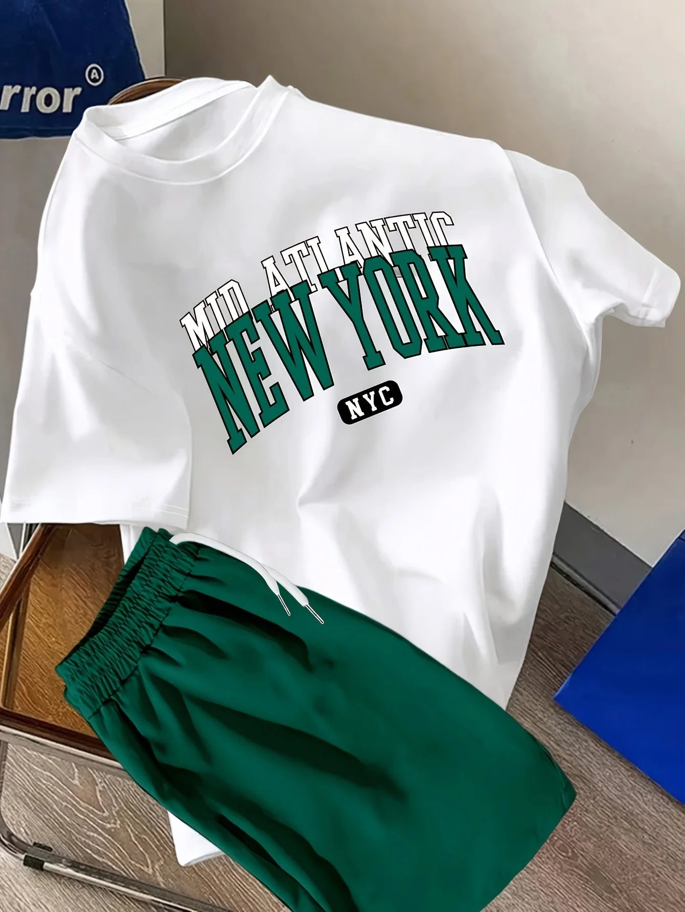 T-shirt e pantaloncini a maniche corte con stampa Moda Americana