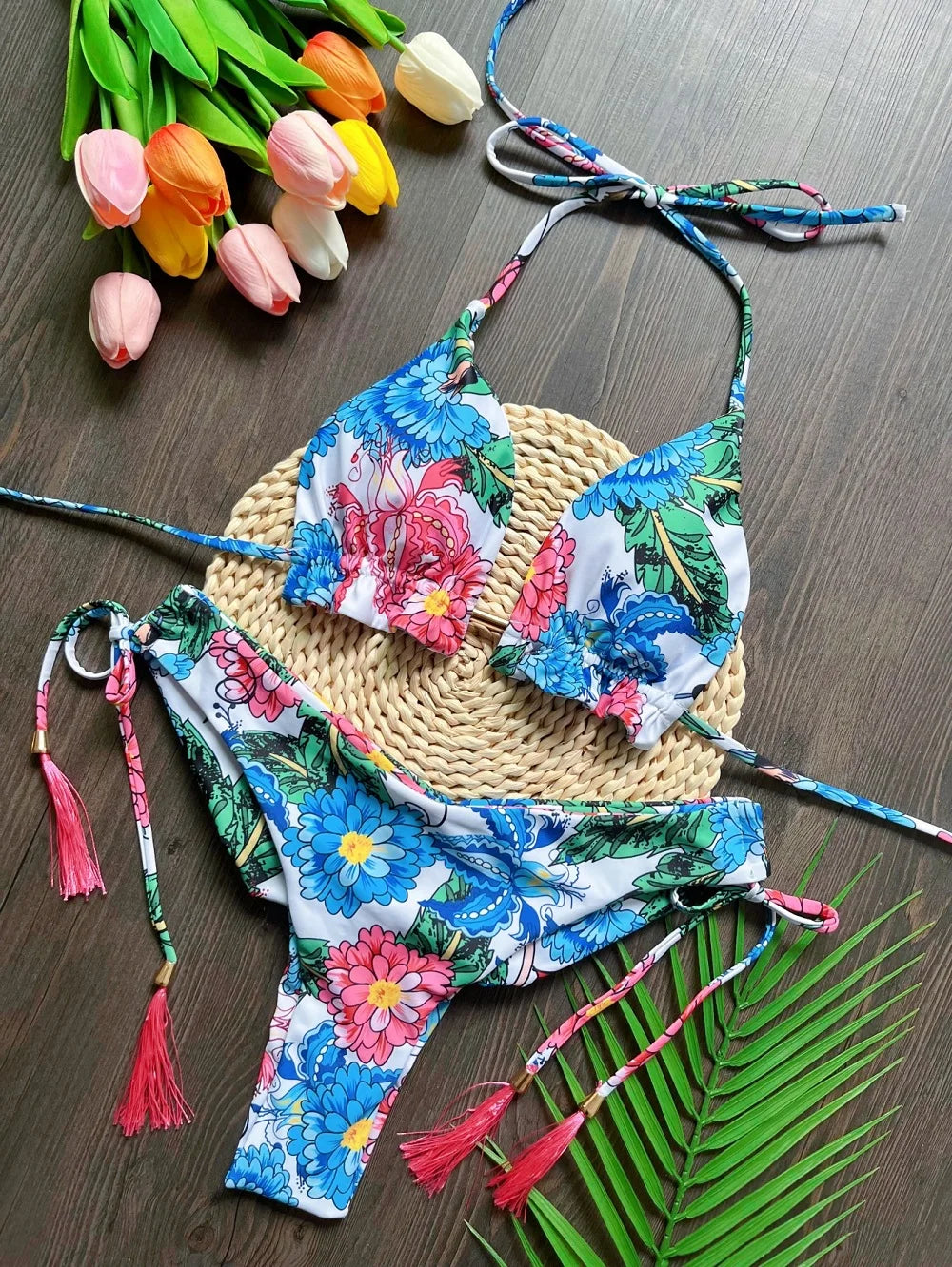Bikini da donna diverse varianti