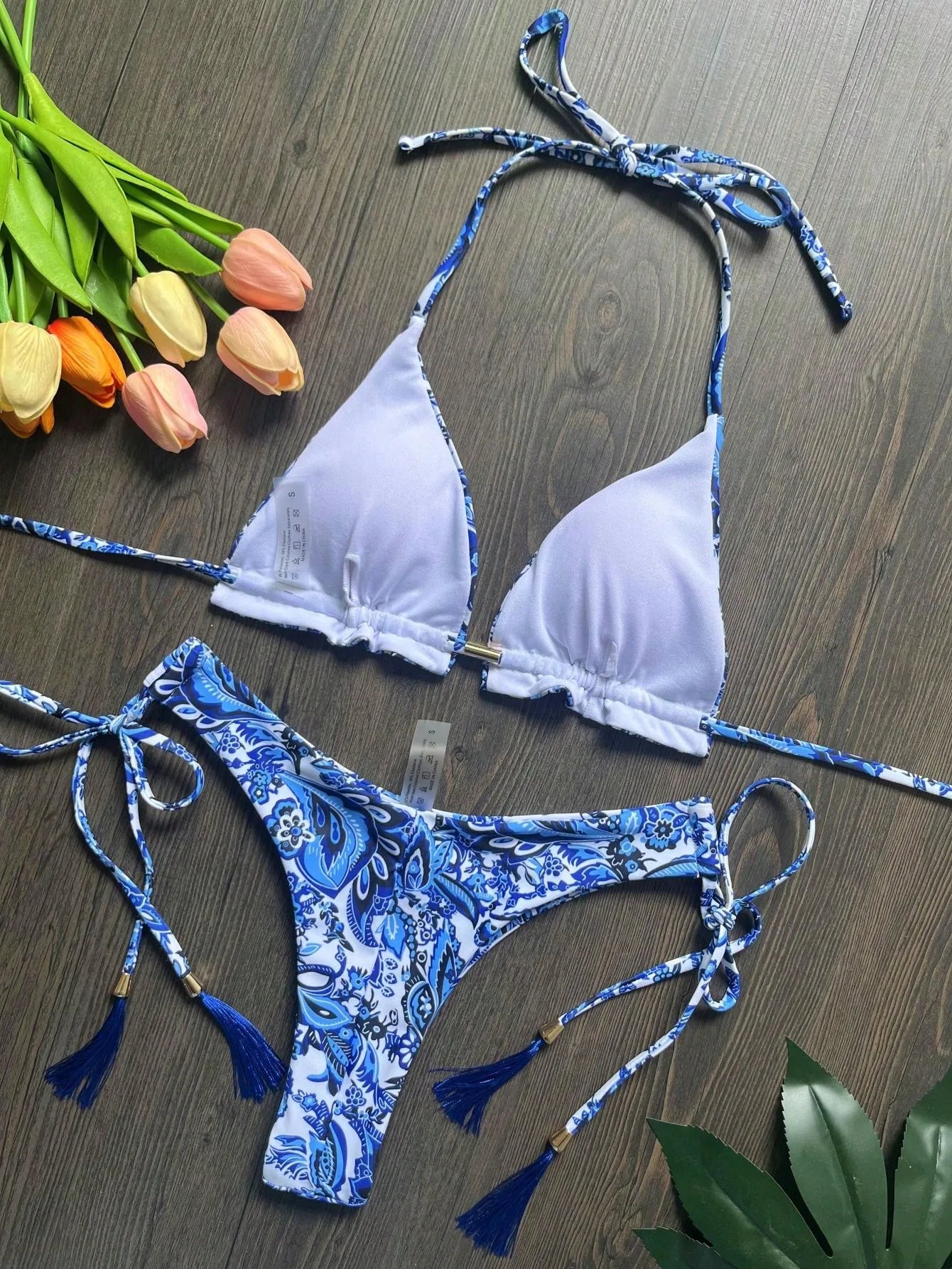 Bikini da donna diverse varianti