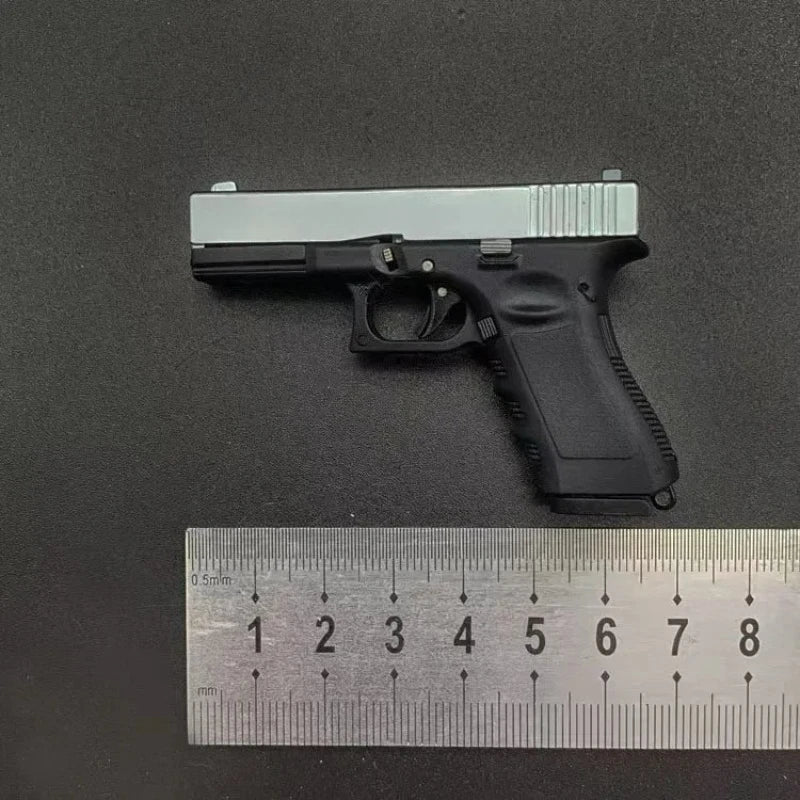 GLK 1:3 G17 G34 TTI Taran Lega tattica Empire PUBG Pistola Portachiavi in metallo