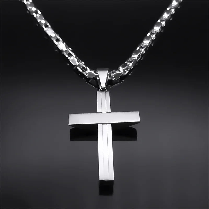 Collana con ciondolo a croce in acciaio inossidabile