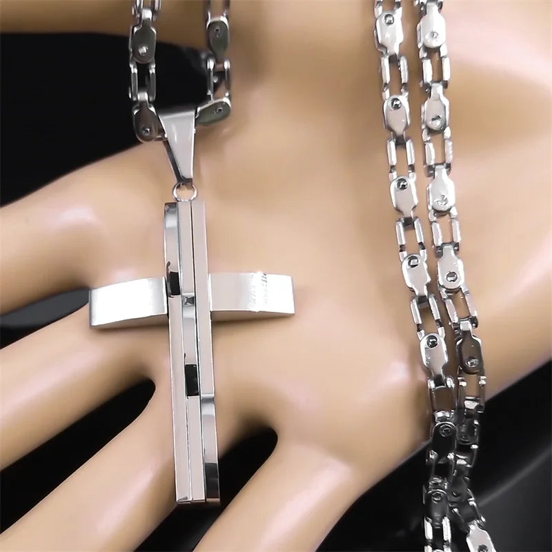 Collana con ciondolo a croce in acciaio inossidabile