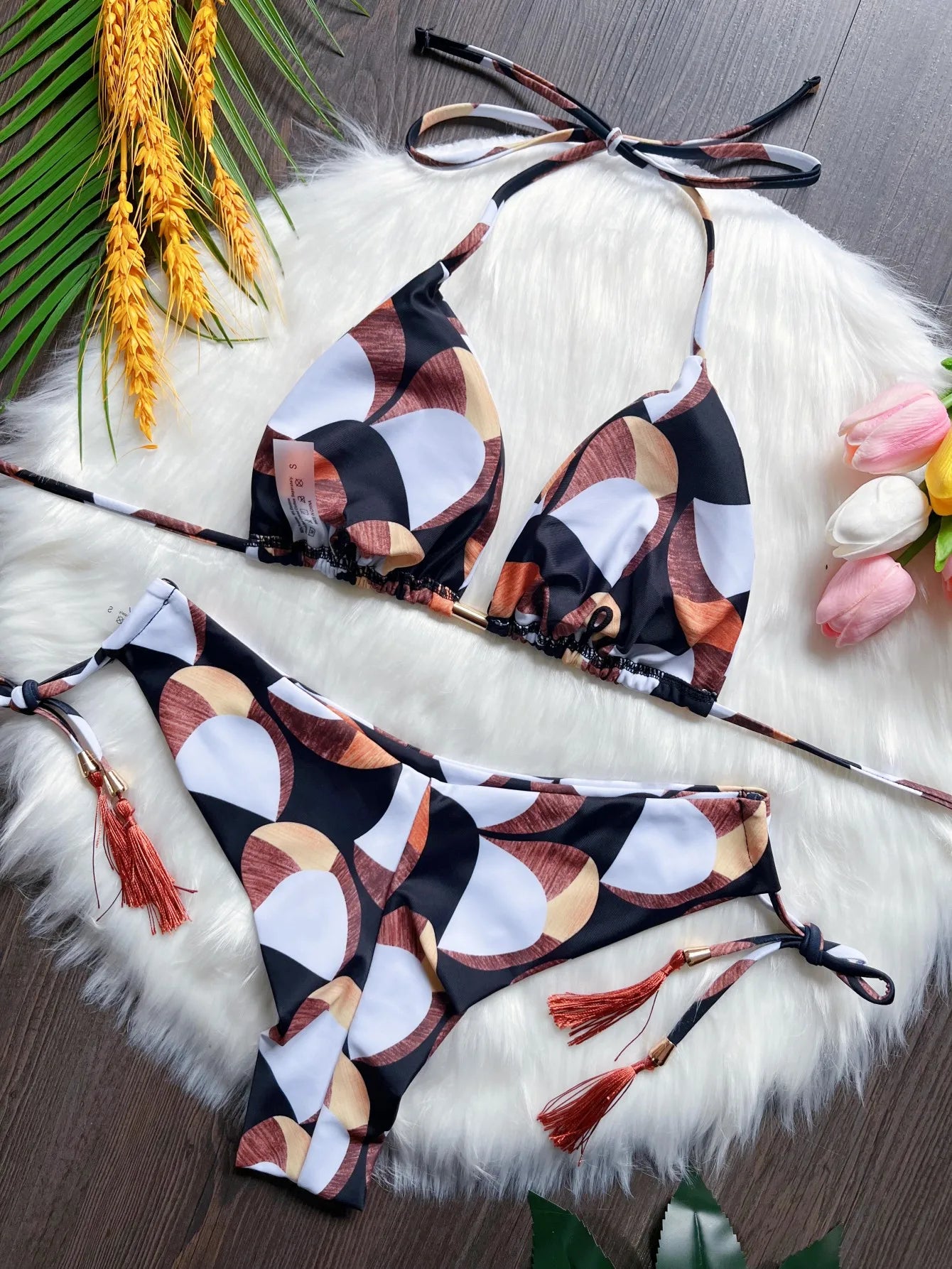 Bikini da donna diverse varianti
