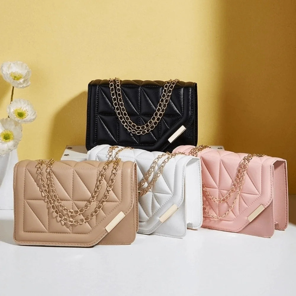 Borsa da donna a tracolla modello trapuntato