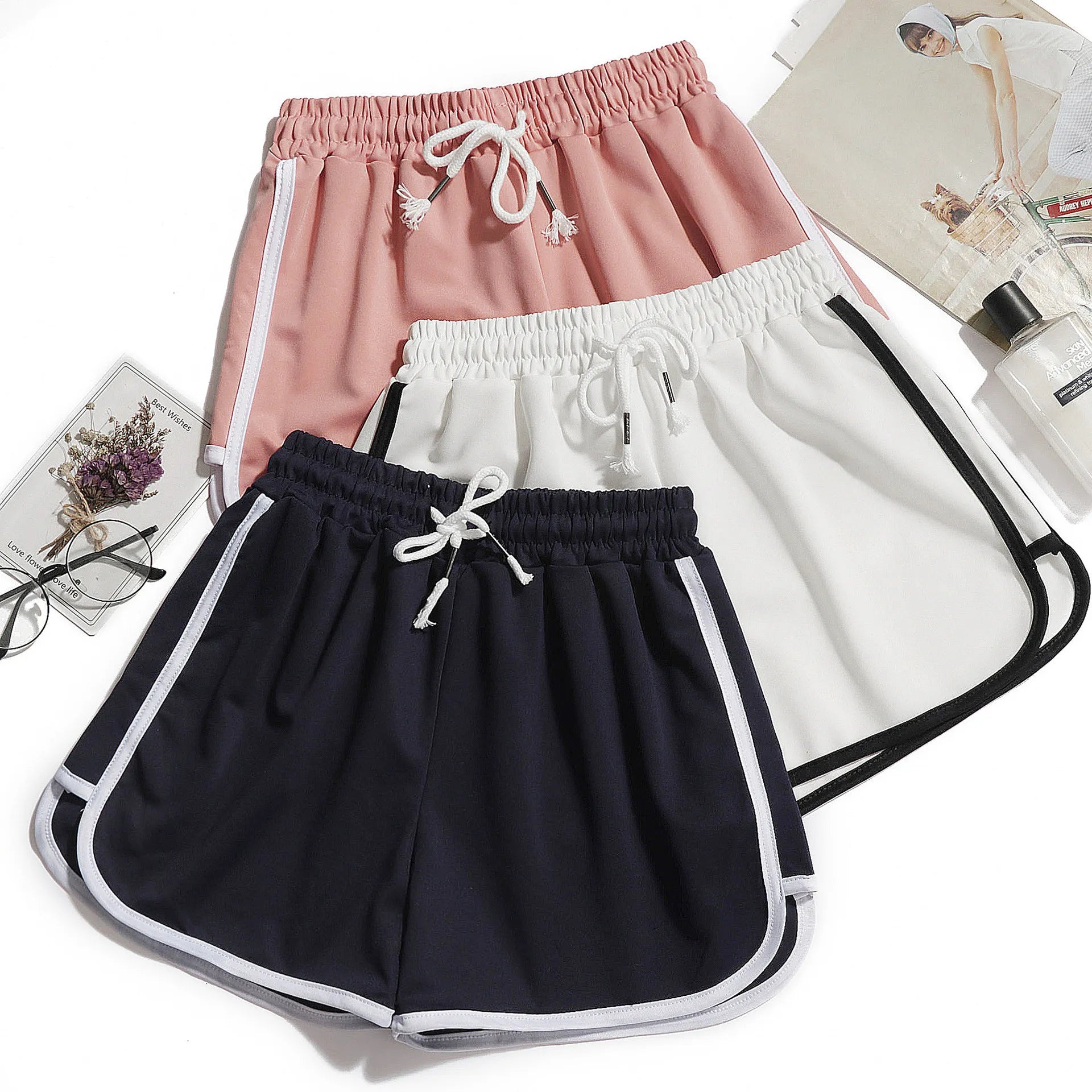 Pantaloncini da donna Abbigliamento esterno estivo a vita media casual