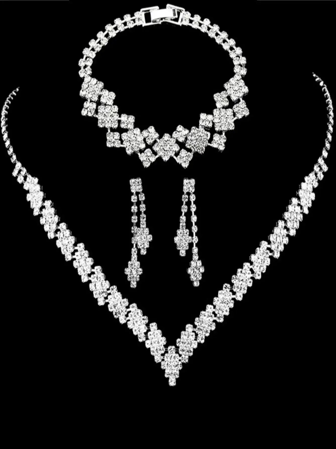 Set gioielli collana e orecchini con strass