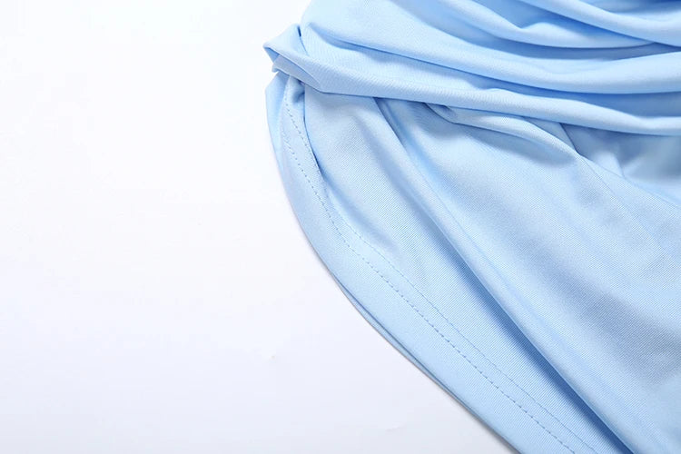 Abito corto da donna con scollo a V e schiene scoperta