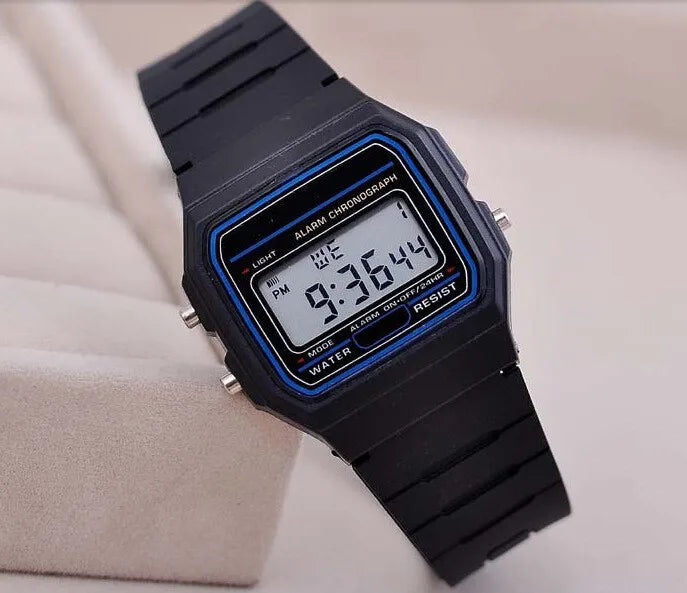 Orologio digitale per uomo Impermeabile Modello casio