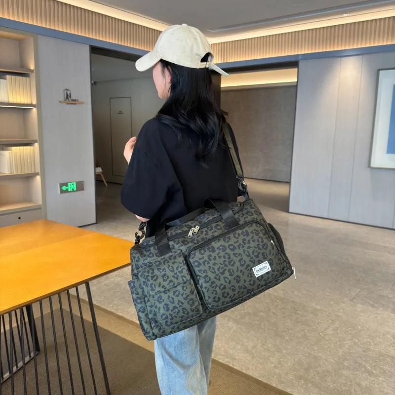 Classica borsa da viaggio di grande capacità con stampa leopardata con tasche multiple e scomparto per scarpe