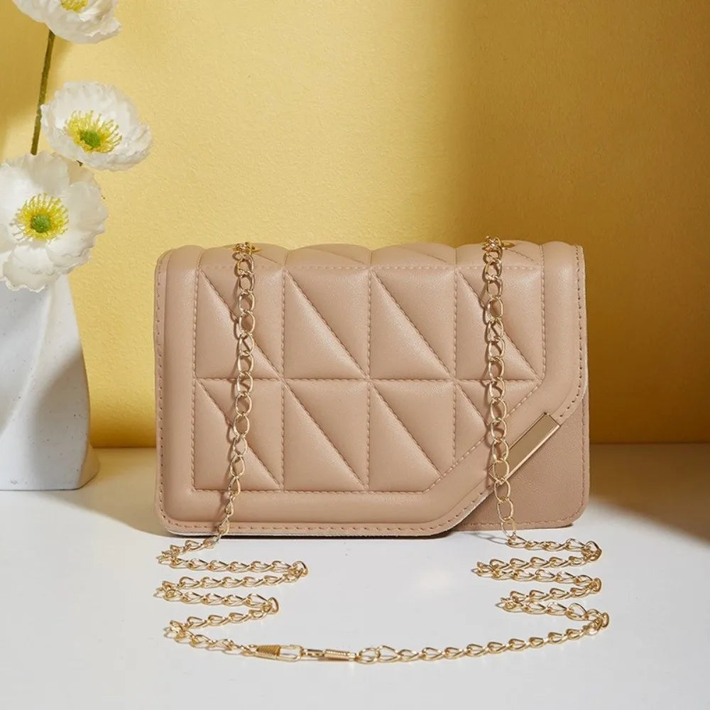 Borsa da donna a tracolla modello trapuntato