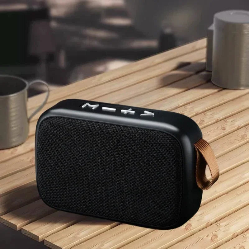 Altoparlante portatile Bluetooth all’aperto 5.0 Mini Altoparlante Oxford Colonna wireless Lettore musicale stereo 3D Surround Hifi Sound Box