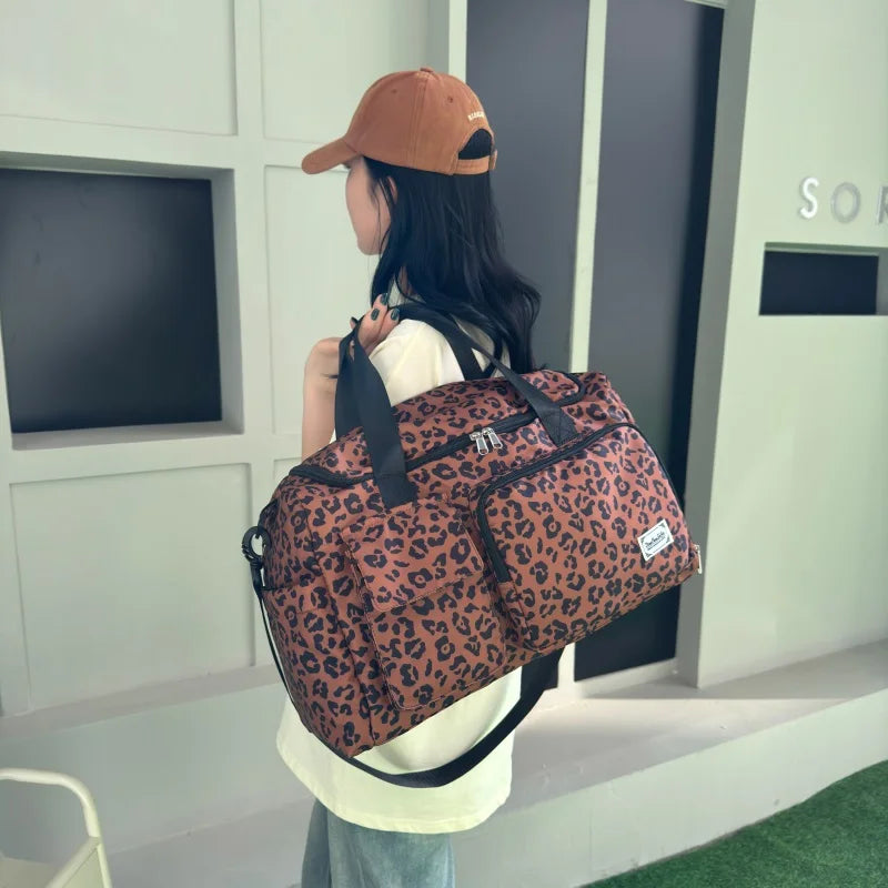 Classica borsa da viaggio di grande capacità con stampa leopardata con tasche multiple e scomparto per scarpe