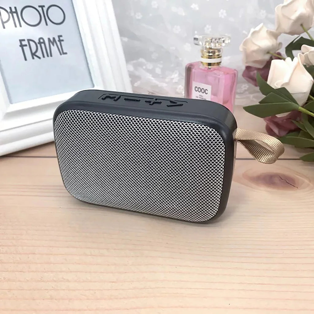 Altoparlante portatile Bluetooth all’aperto 5.0 Mini Altoparlante Oxford Colonna wireless Lettore musicale stereo 3D Surround Hifi Sound Box