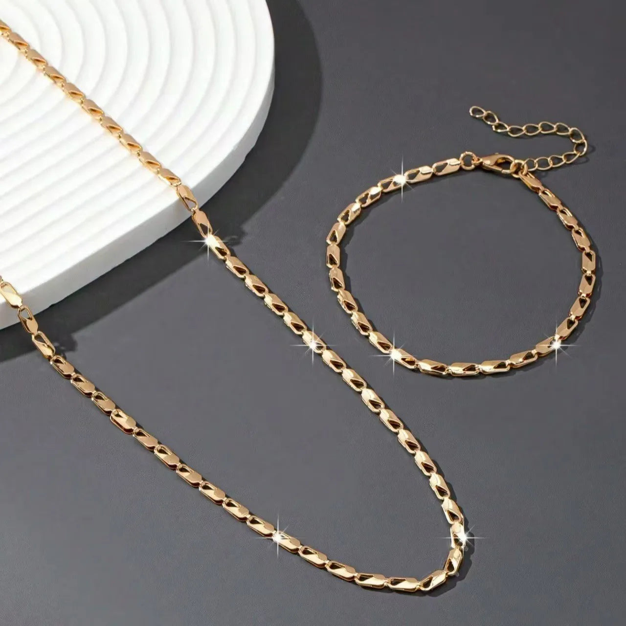 set collana e bracciale da donna lussuosi e alla moda