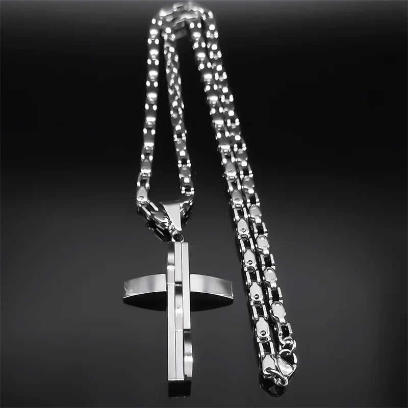 Collana con ciondolo a croce in acciaio inossidabile