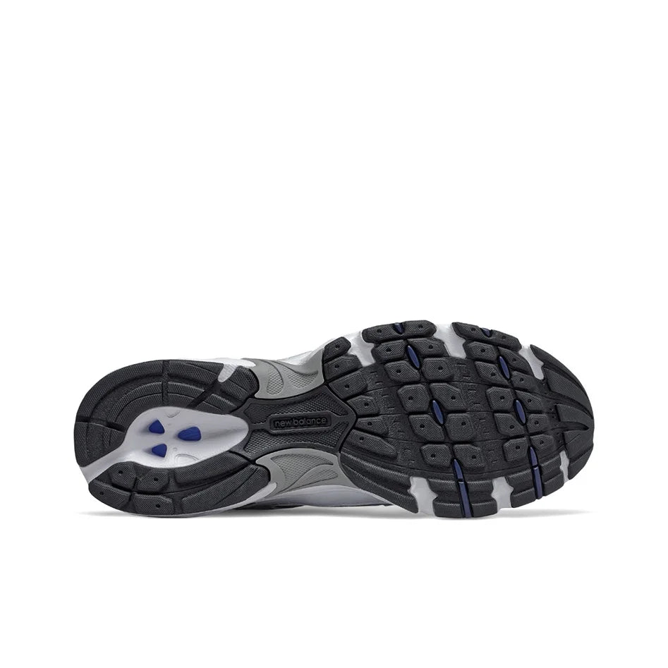 New Balance NB 530: Comfortable, Breathable, Soft, Cushioned, Durable Low-Top Casual Running Shoes (Unisex) - Silver  MR530SG