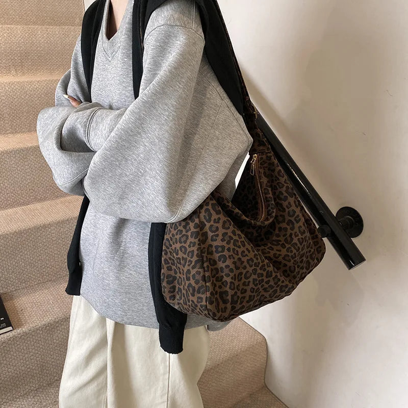 Borsa a tracolla da donna in tessuto morbido alla moda Borsa a tracolla da donna con stampa leopardata di grande capacità