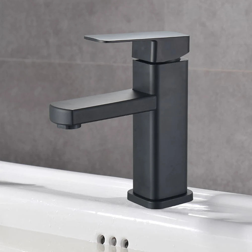 Rubinetti da bagno neri/cromi Rubinetti del miscelatore caldo e freddo Vanity Bagno