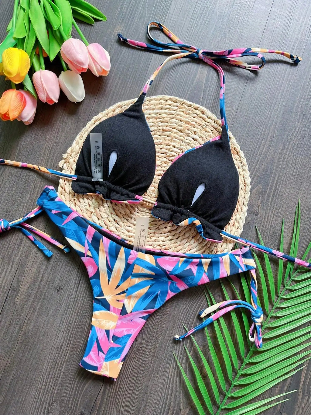 Bikini da donna diverse varianti