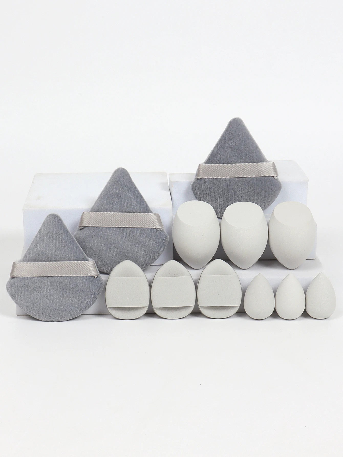 Set 12 Pz di spugne per trucco multiuso, set di diversi colori