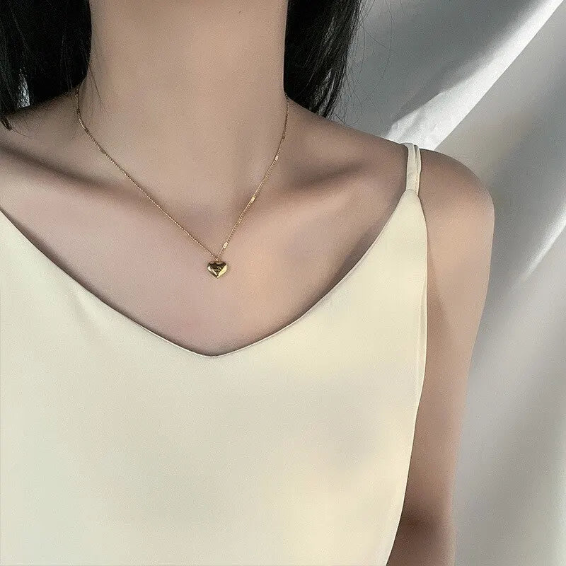 Collana color oro con cuoricino
