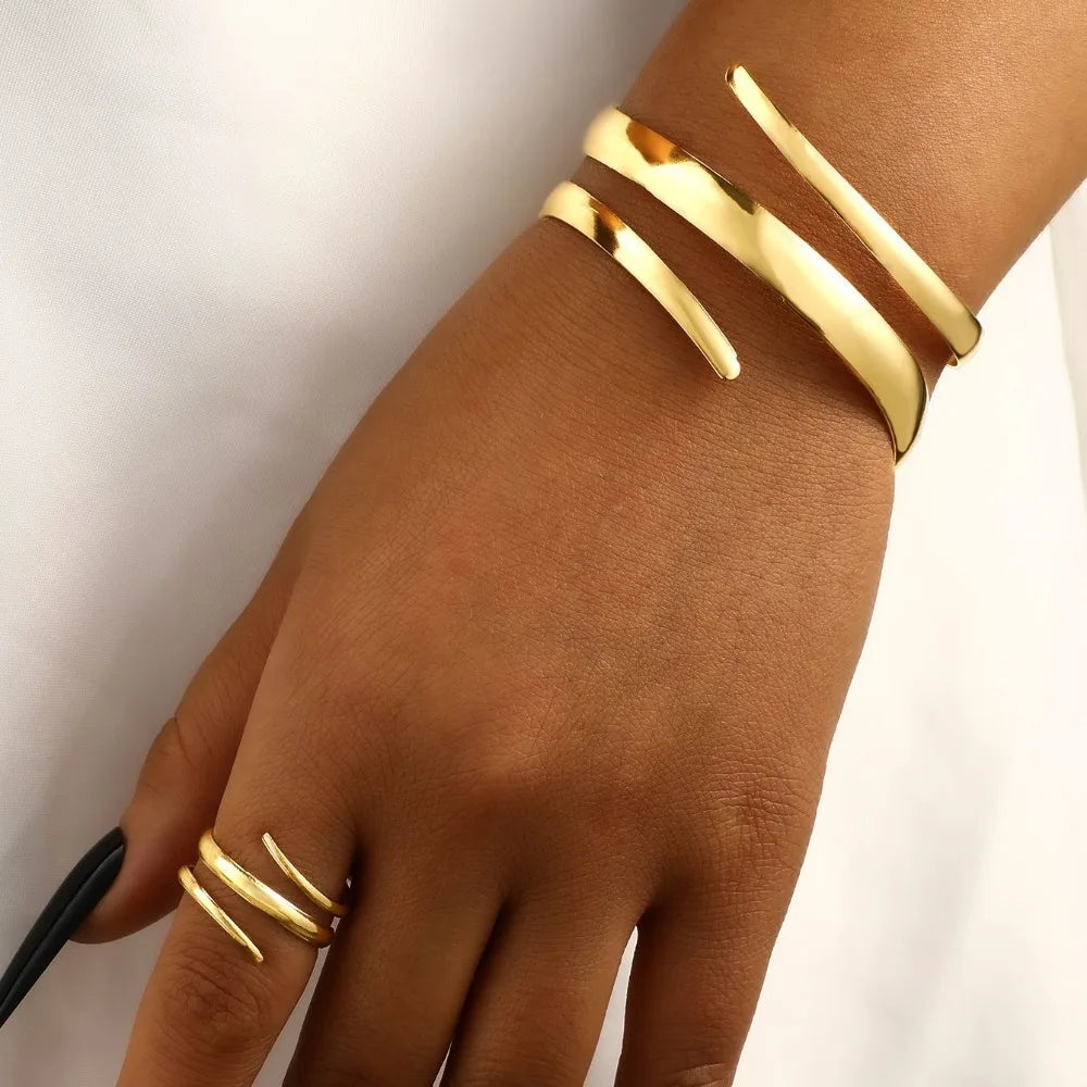 Set di gioielli bracciale e anello