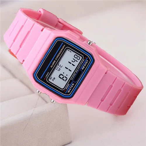 Orologio digitale per uomo Impermeabile Modello casio