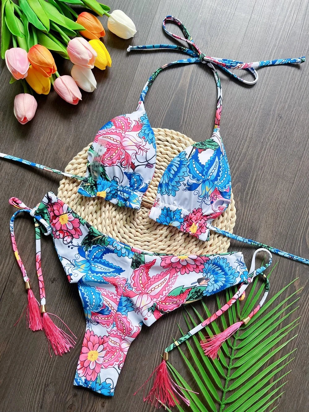 Bikini da donna diverse varianti