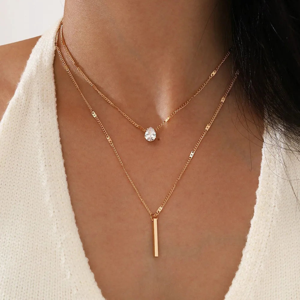 Collana con ciondolo in catena multistrato