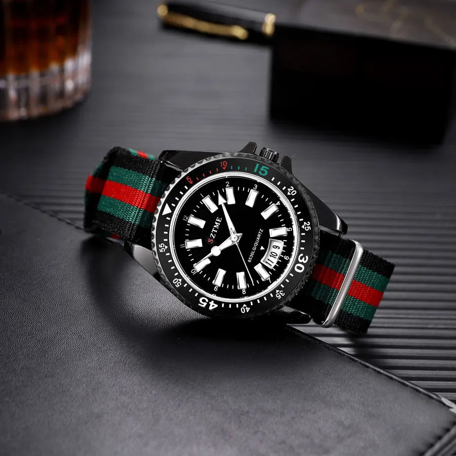 Orologio da uomo alla moda con cinturino in nylon, orologio al quarzo leggero