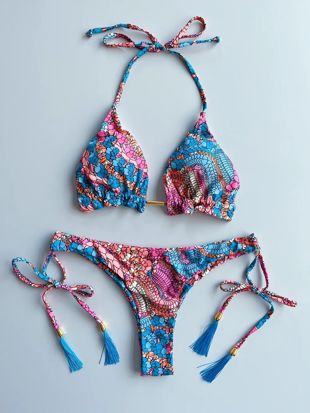Bikini da donna diverse varianti