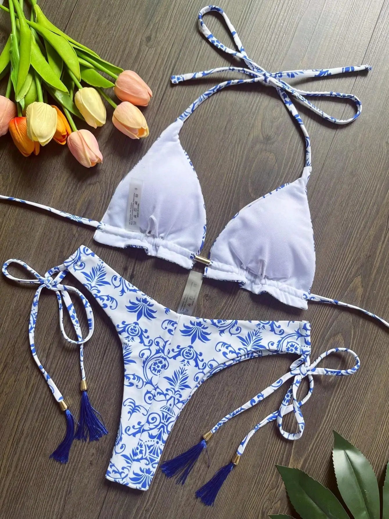 Bikini da donna diverse varianti