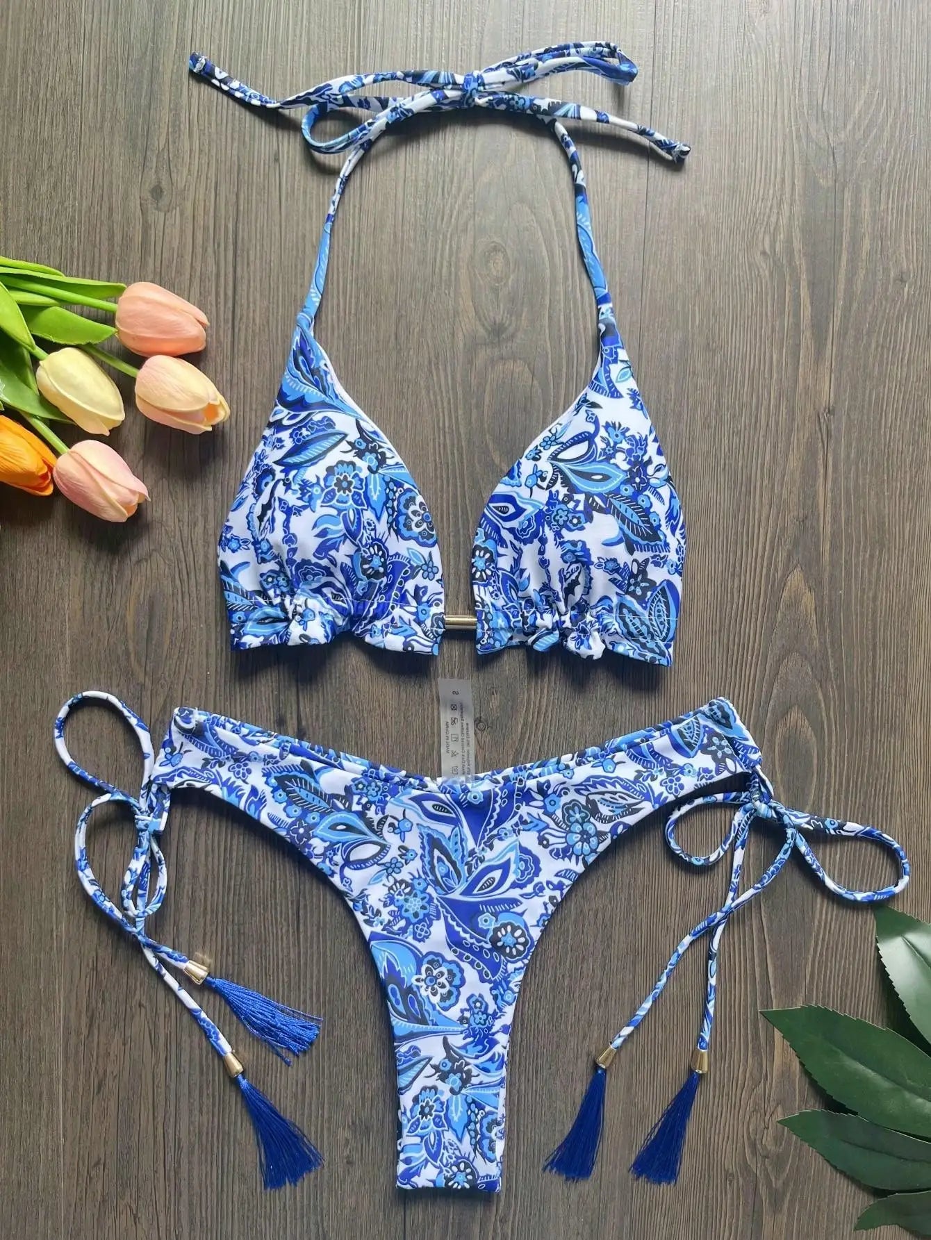 Bikini da donna diverse varianti