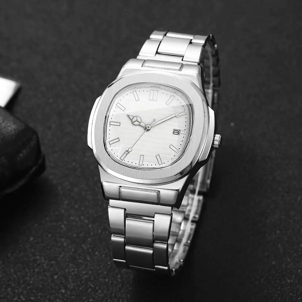 Orologi da uomo di lusso Moda Quadrante quadrato Cinturino in acciaio inossidabile Orologio al quarzo senza scatola