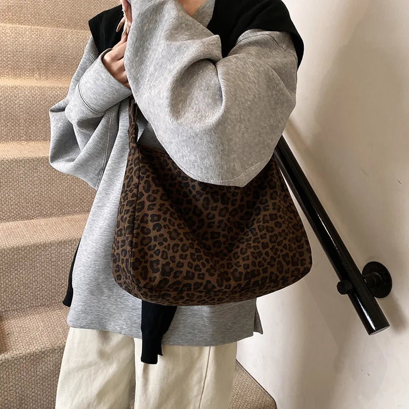 Borsa a tracolla da donna in tessuto morbido alla moda Borsa a tracolla da donna con stampa leopardata di grande capacità