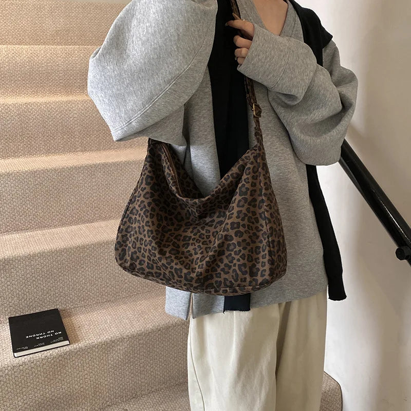 Borsa a tracolla da donna in tessuto morbido alla moda Borsa a tracolla da donna con stampa leopardata di grande capacità