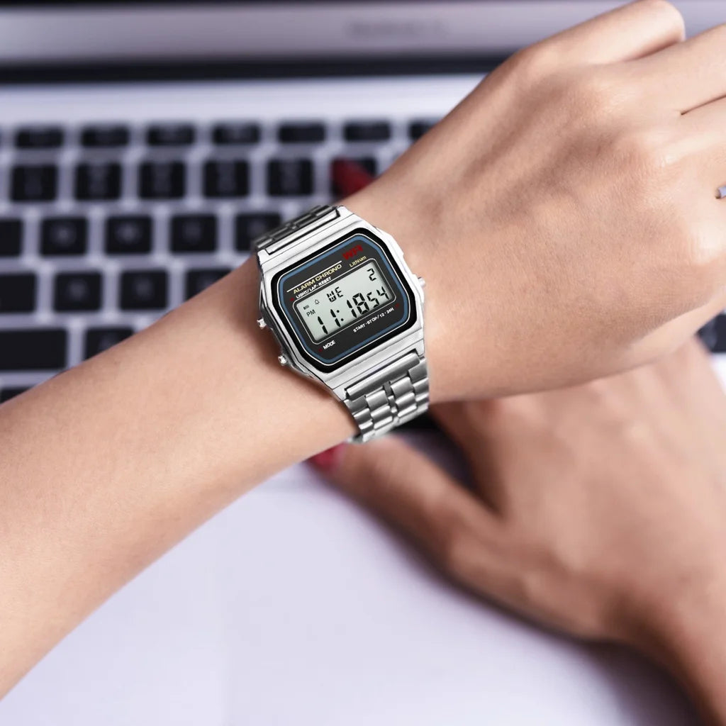 Orologio digitale per uomo Impermeabile Modello casio
