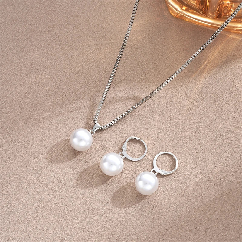 Set collana e orecchini di perle