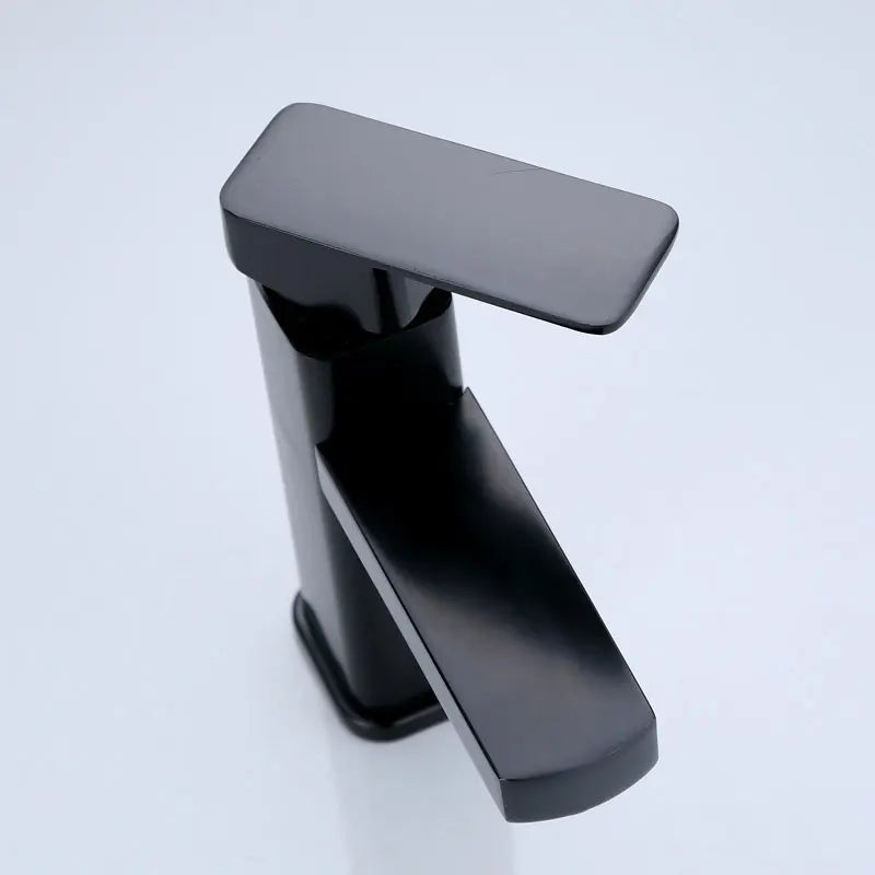 Rubinetti da bagno neri/cromi Rubinetti del miscelatore caldo e freddo Vanity Bagno