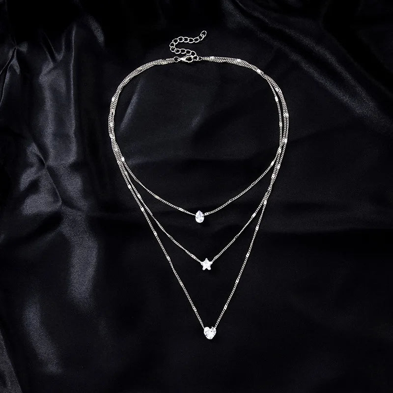 Collana con ciondolo in catena multistrato
