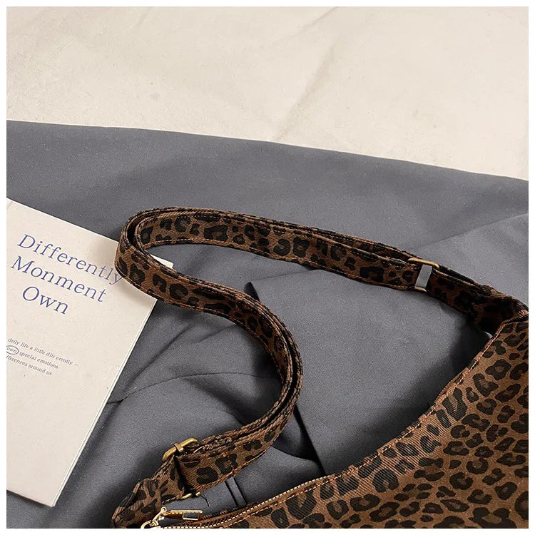 Borsa a tracolla da donna in tessuto morbido alla moda Borsa a tracolla da donna con stampa leopardata di grande capacità