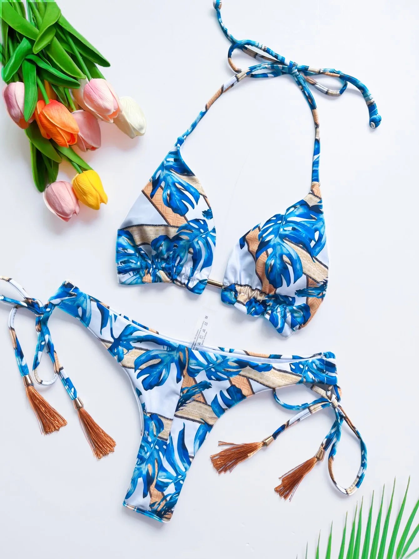 Bikini da donna diverse varianti