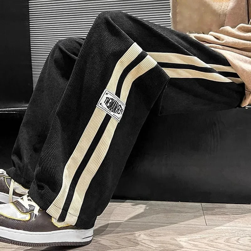 High Street Pantaloni casual Uomo a gamba larga